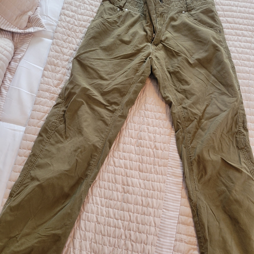 Kuhl Outrage size 34 x 30 pants